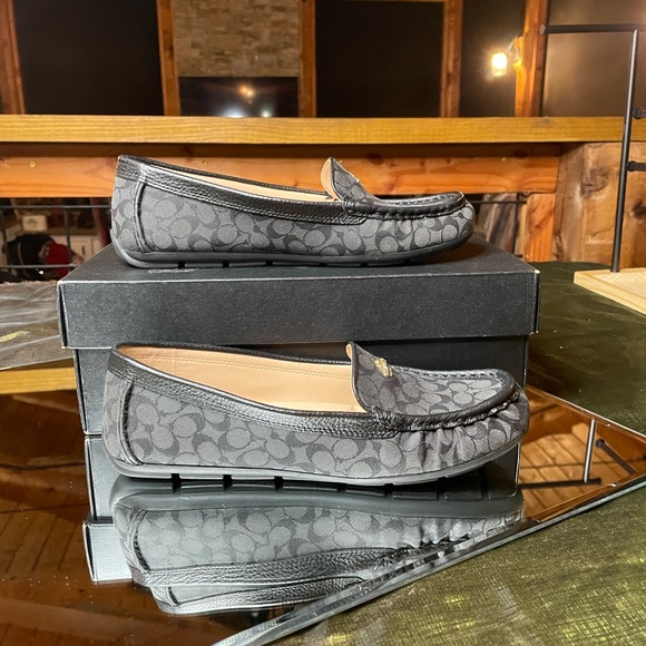 Size 7.5 Coach Marley Driver loafers in black signature canvas - Picture 4 of 6